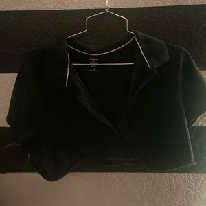 Cropped black polo